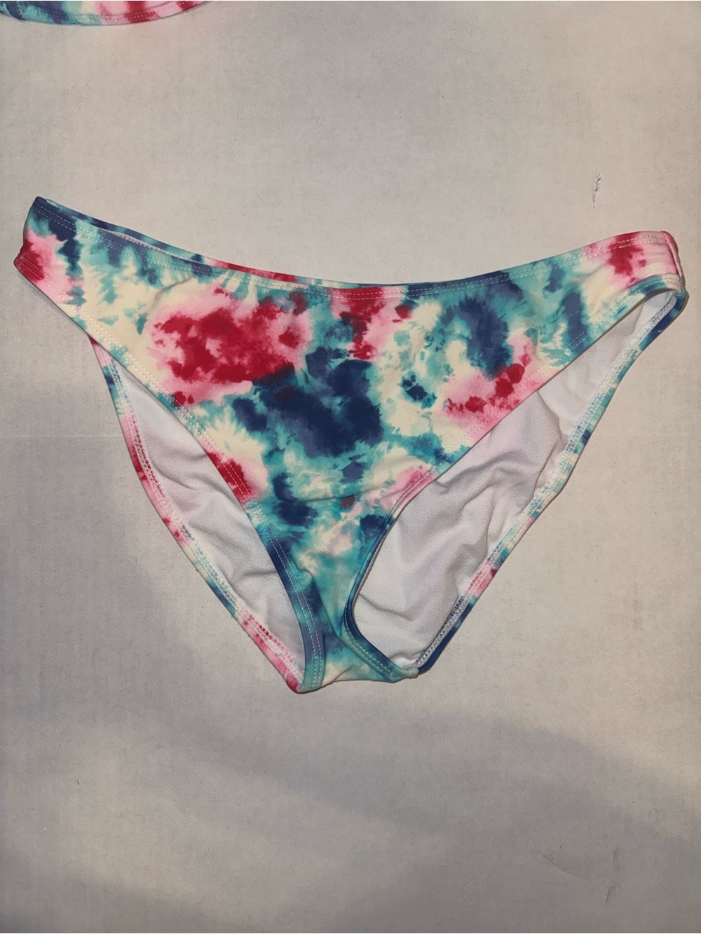 crown & ivy Tie-Dye Triangle Bikini Set in Blue, Pink, Teal - Picture 2 of 7